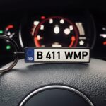 breloc auto personalizat cu număr de Înmatriculare și mesaj cadou unic pentru Șoferi