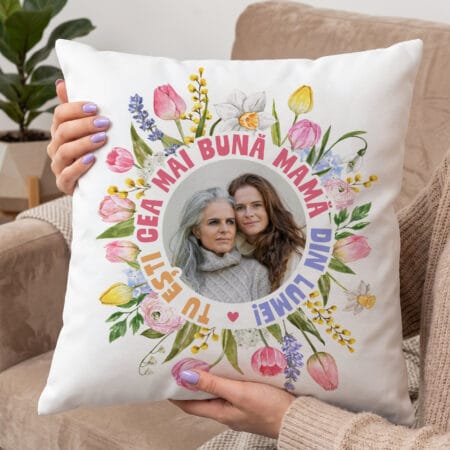 pernă personalizată cadou cea mai bună mama — coroană florală acuarelă