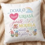 pernă decorativă "inimă uriașă" cadou educatoare / Învățătoare (mesaj emoționant & design pitici)