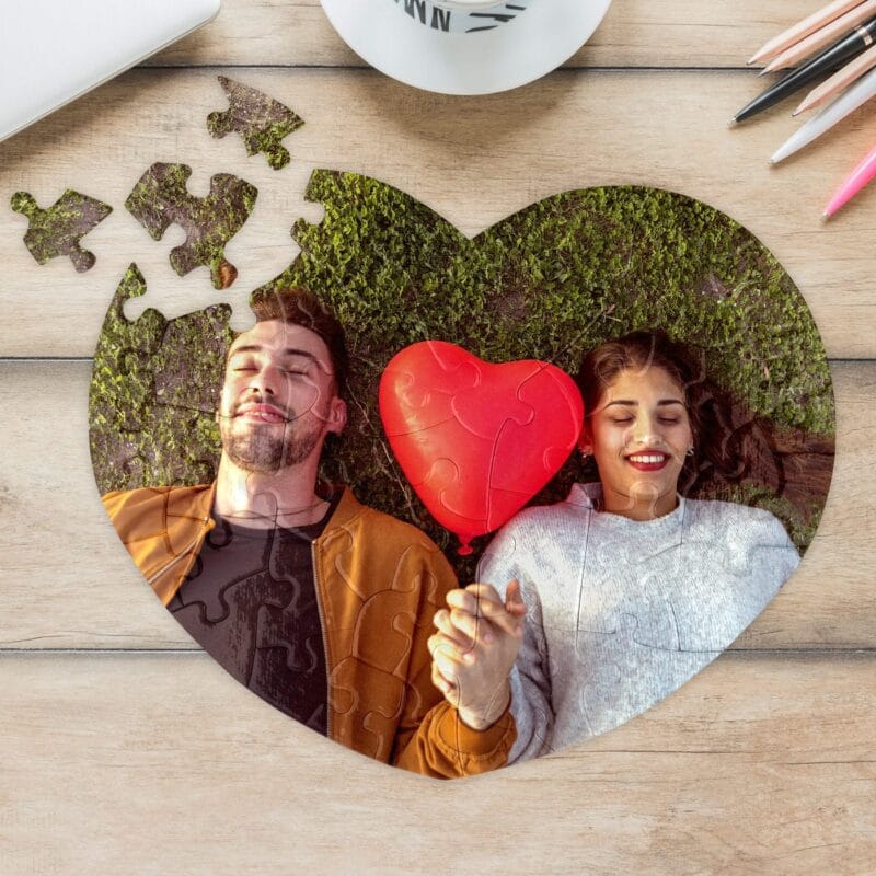 puzzle personalizat în formă de inimă