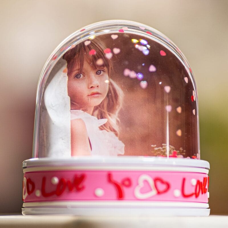 glob cu led și inimioare