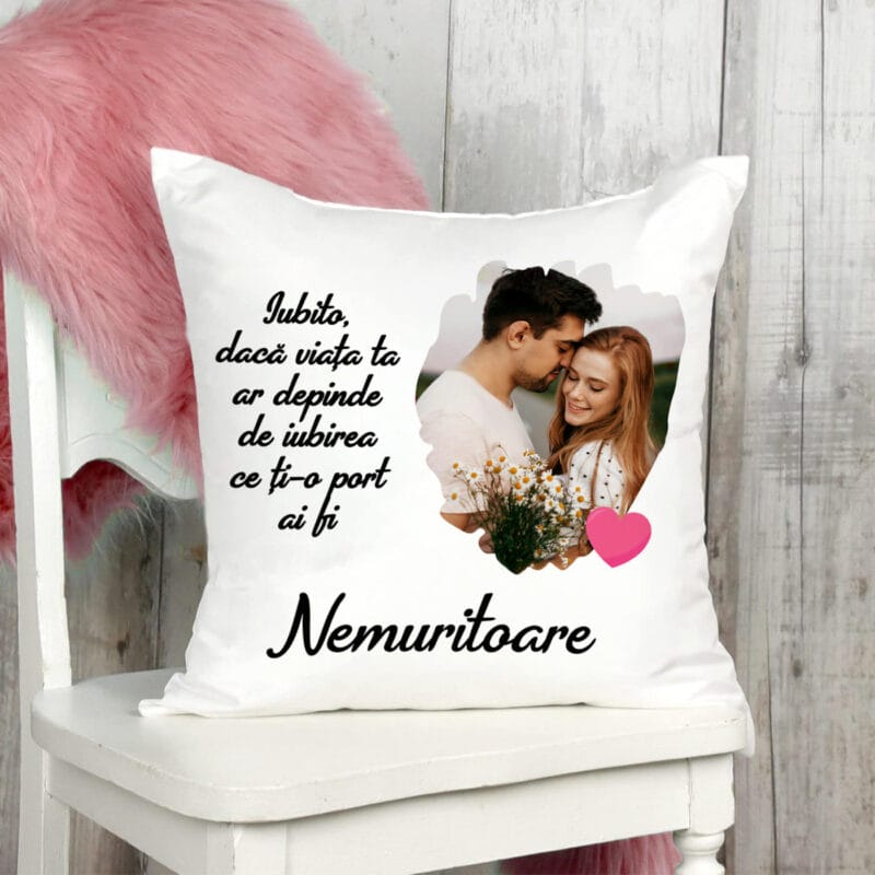 pernă personalizată cadou iubită cu poză și mesaj — nemuritoare