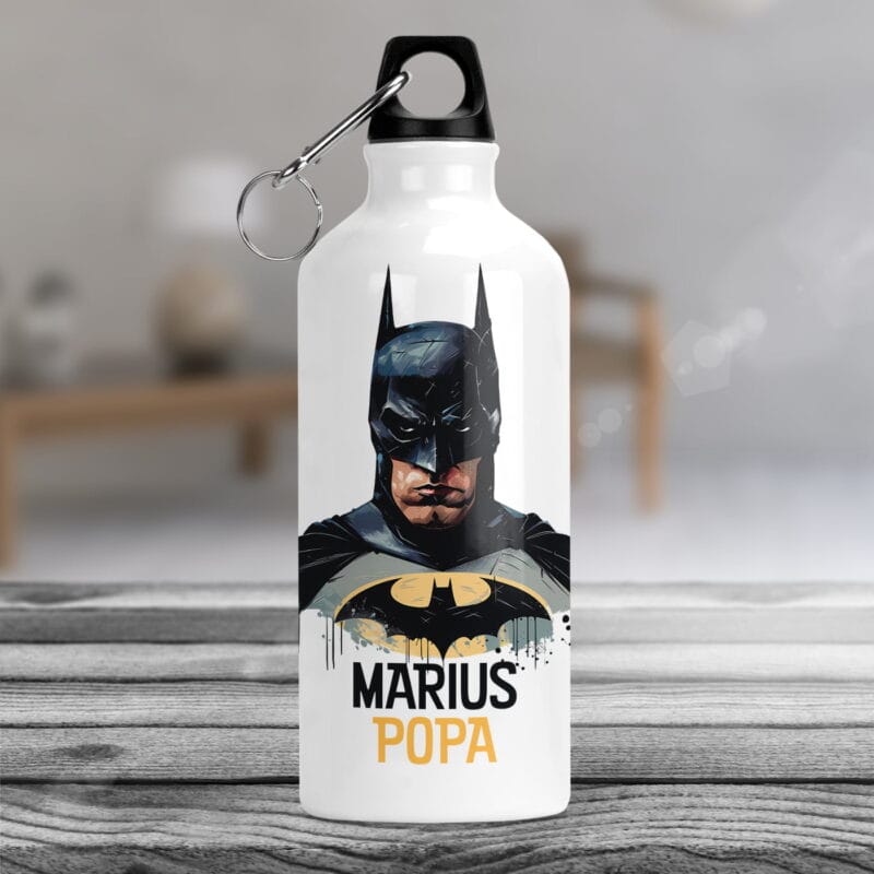 bidon de apă personalizat cu nume și personaj pentru băieți
