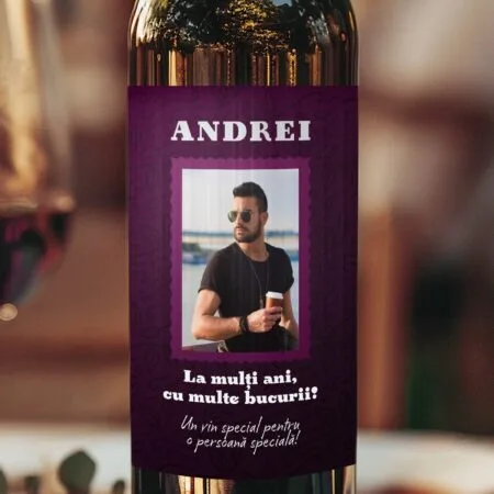 vin personalizat aniversar cu o fotografie si nume