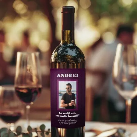 vin personalizat aniversar cu o fotografie si nume