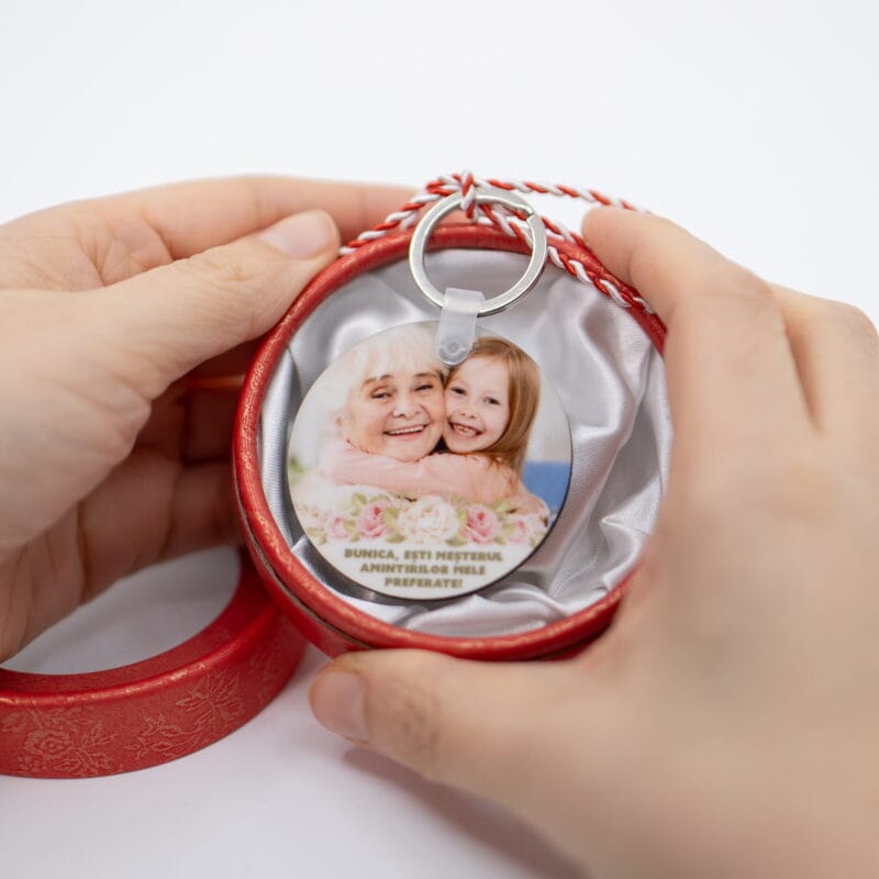 martisor personalizat cu fotografie - pentru bunica
