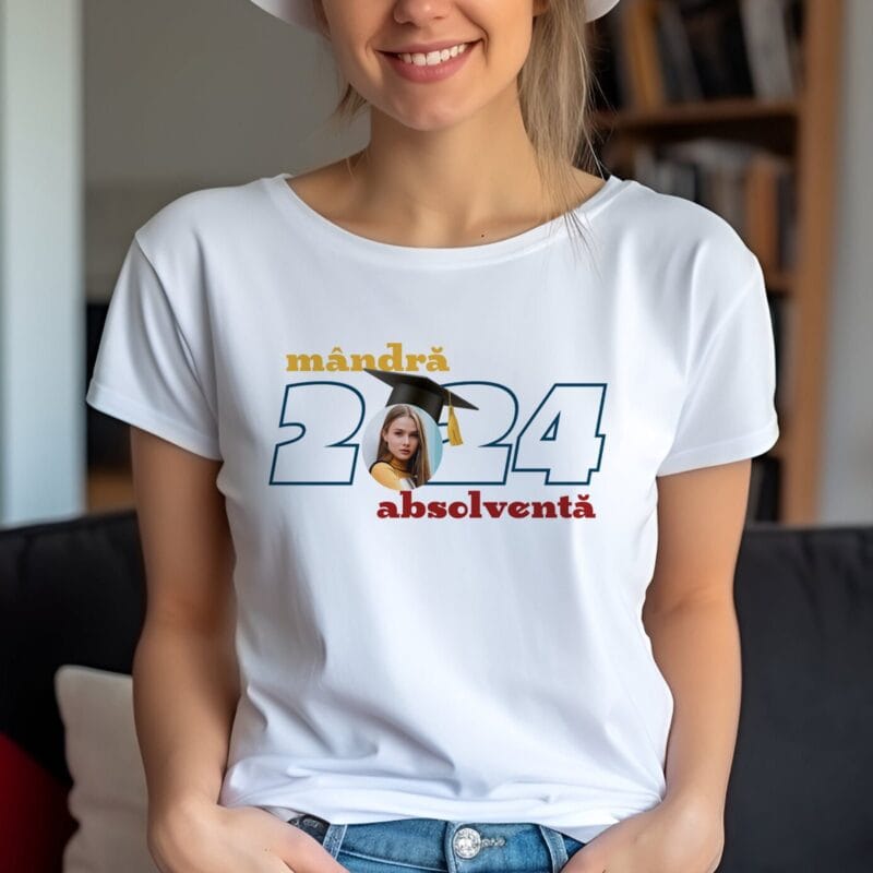 tricou personalizat pentru absolventă cu o poză