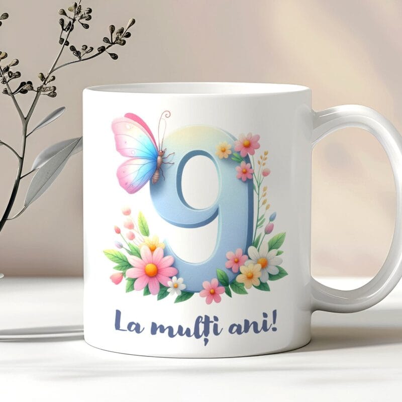 cană aniversară personalizată cu inițială și vârstă