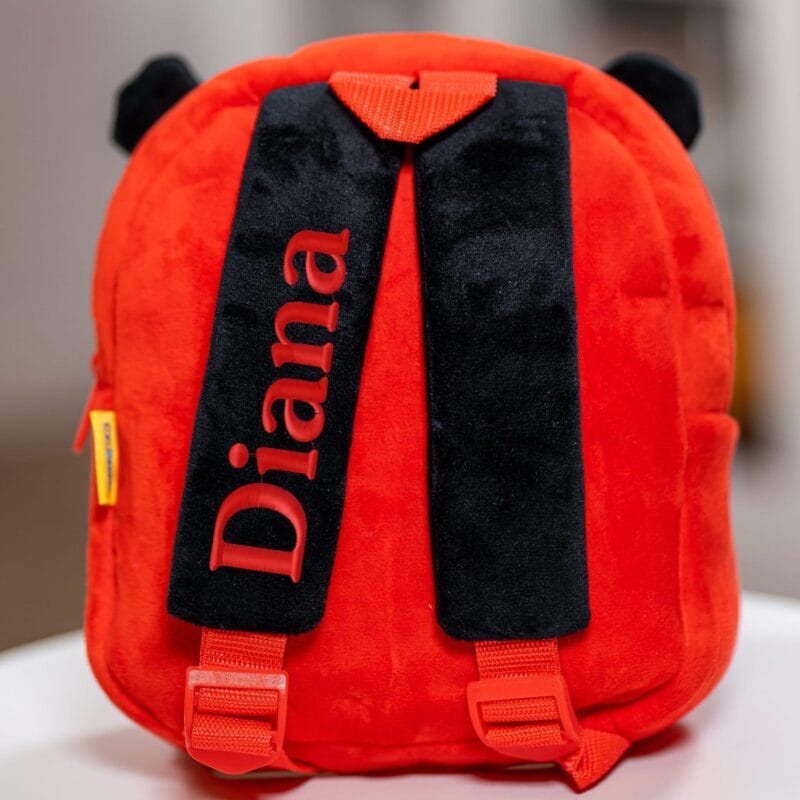 ghiozdănel buburuză din pluș personalizat cu nume