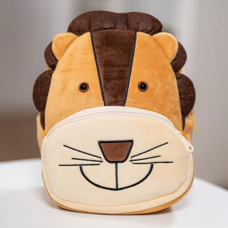 ghiozdănel leu din pluș personalizat cu nume