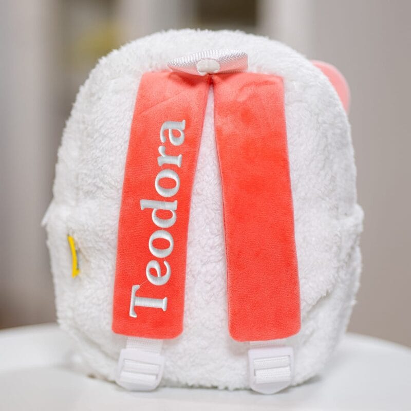 ghiozdănel oiță din pluș personalizat cu nume