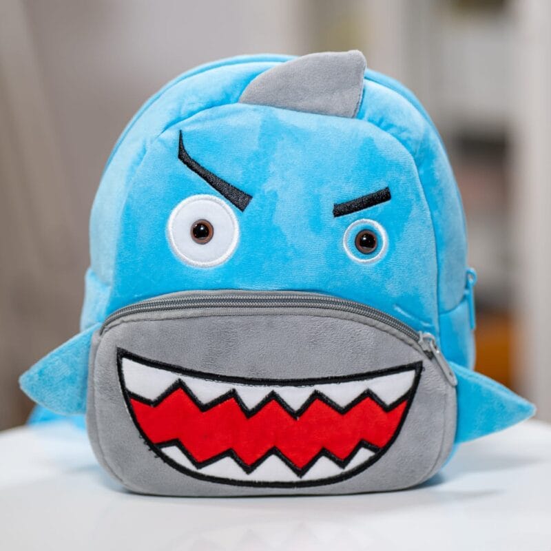 ghiozdănel rechin din pluș personalizat cu nume