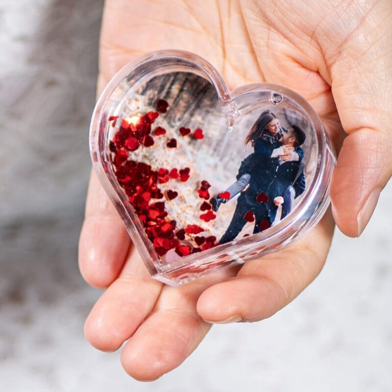 glob personalizat cu poze inimi pereche