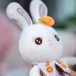 iepuraș din pluș personalizat cu inițialele numelui