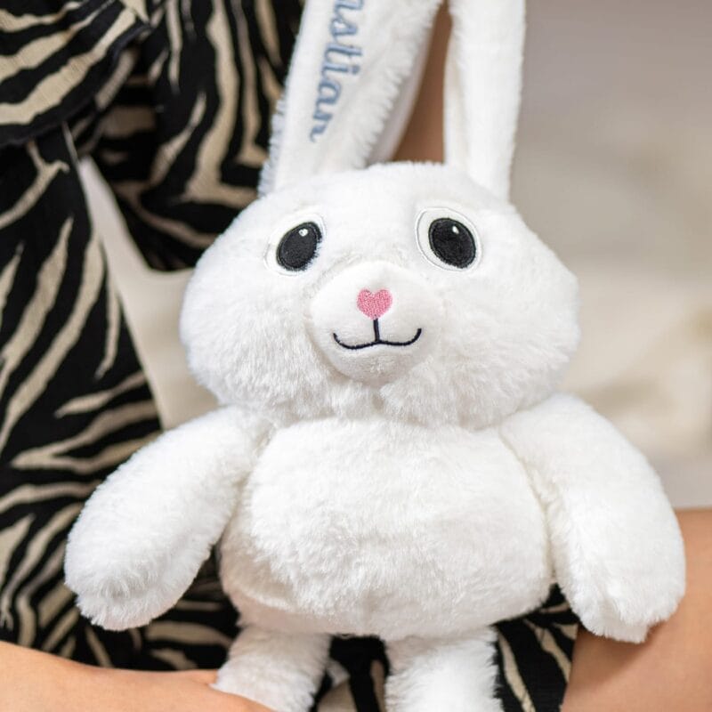 iepuraș din pluș cu urechile lungi personalizat cu nume