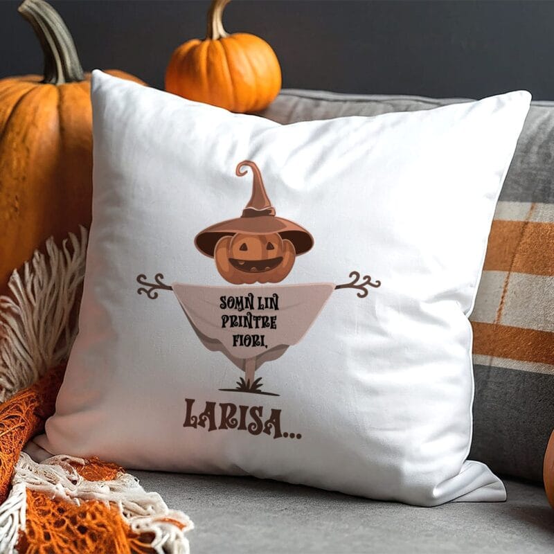 pernă personalizată cu nume de halloween