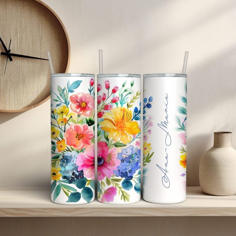 termos personalizat cu nume și flori în acuarelă