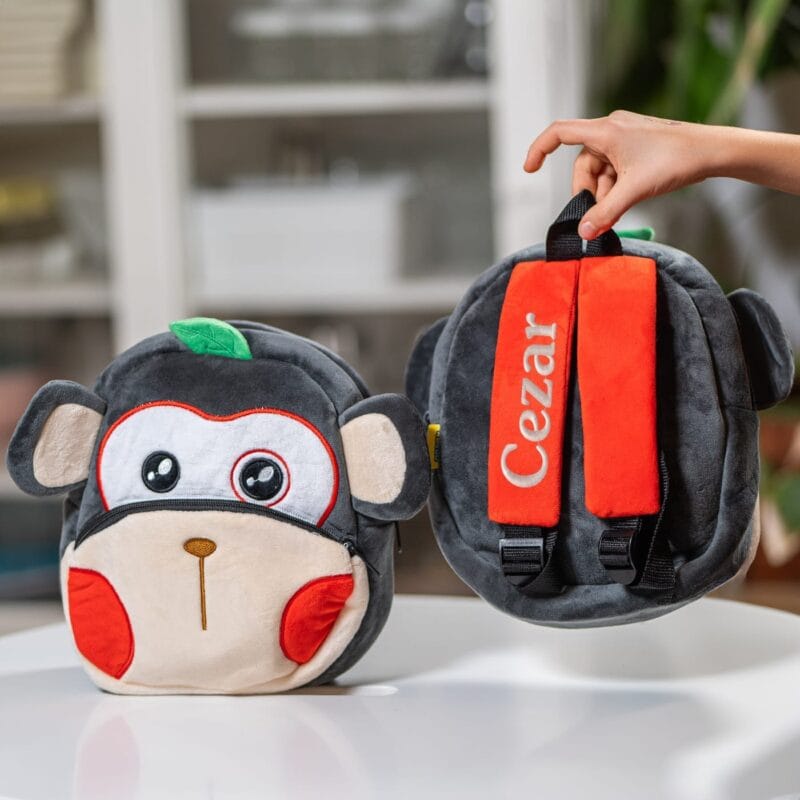 ghiozdănel maimuțică de pluș personalizat cu nume