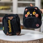 ghiozdănel pisicuță neagră din pluș personalizat cu nume