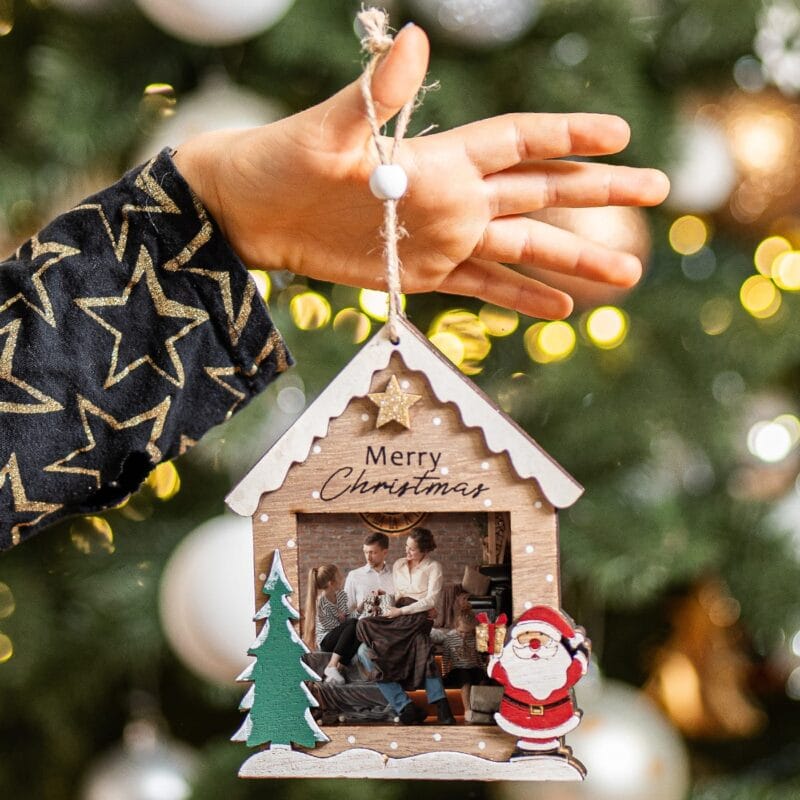 ornament din lemn căsuța noastră de crăciun