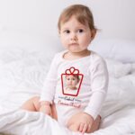 body bebe personalizat eu sunt cadoul vostru