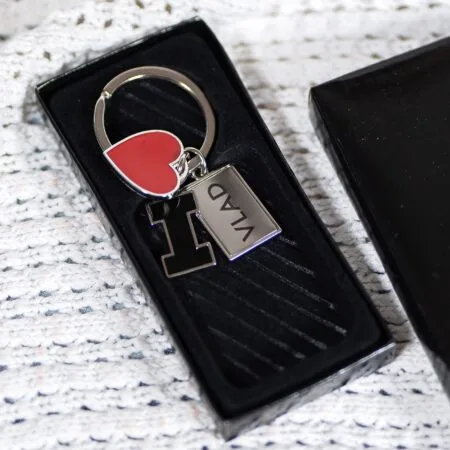 breloc personalizat i love