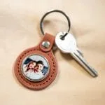 breloc rotund din piele personalizat cu poză