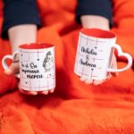 set căni cu interior roșu personalizate tu și eu