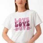 tricou cu imprimeu all you need is love