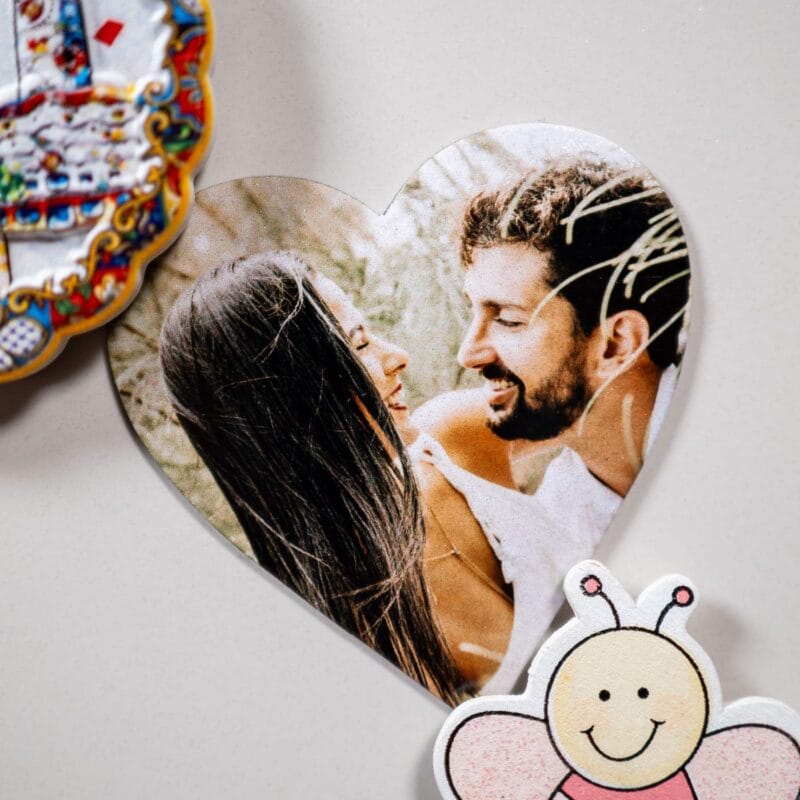 magnet în formă de inimă personalizat