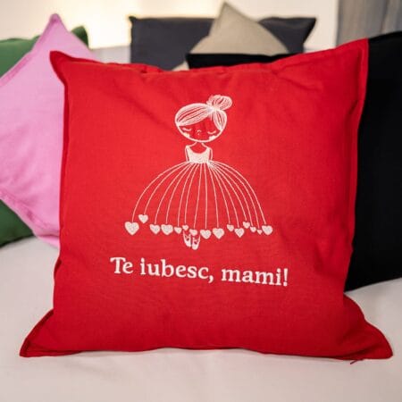 pernă decorativă personalizată te iubesc mami