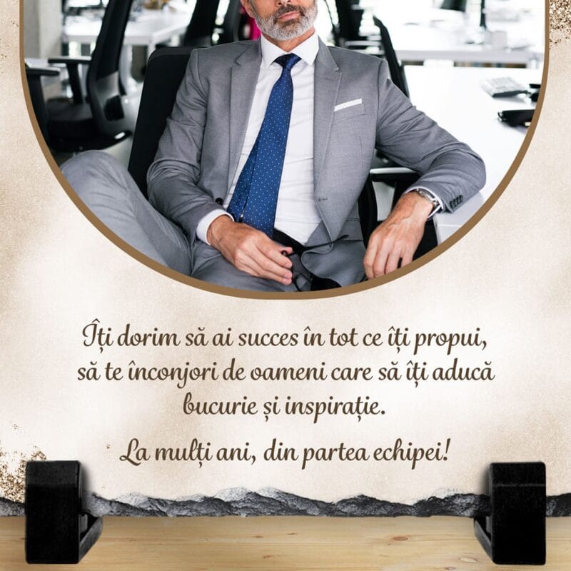 piatră personalizată pentru aniversarea Șefului