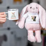 set personalizat cu cană emailată și iepuraș moale din pluș