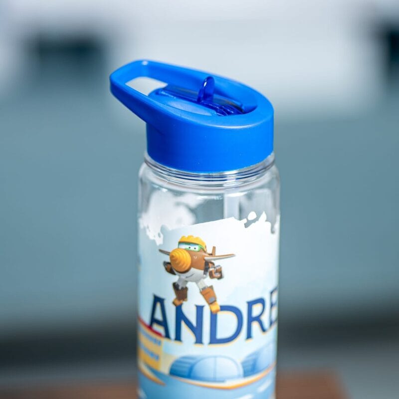 sticlă cu pai și capac colorat personalizată cu nume și super wings