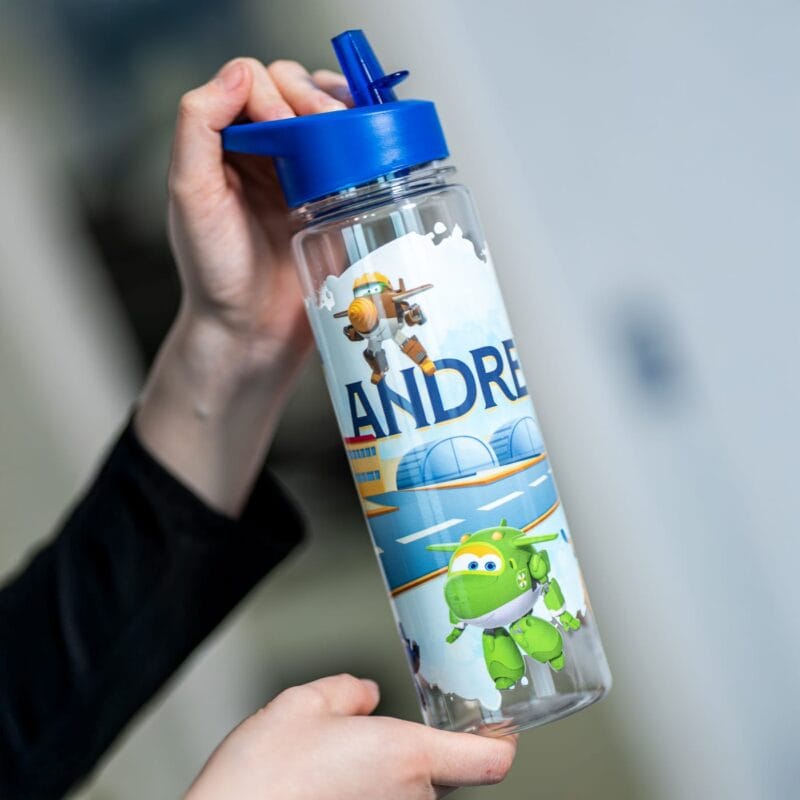 sticlă cu pai și capac colorat personalizată cu nume și super wings