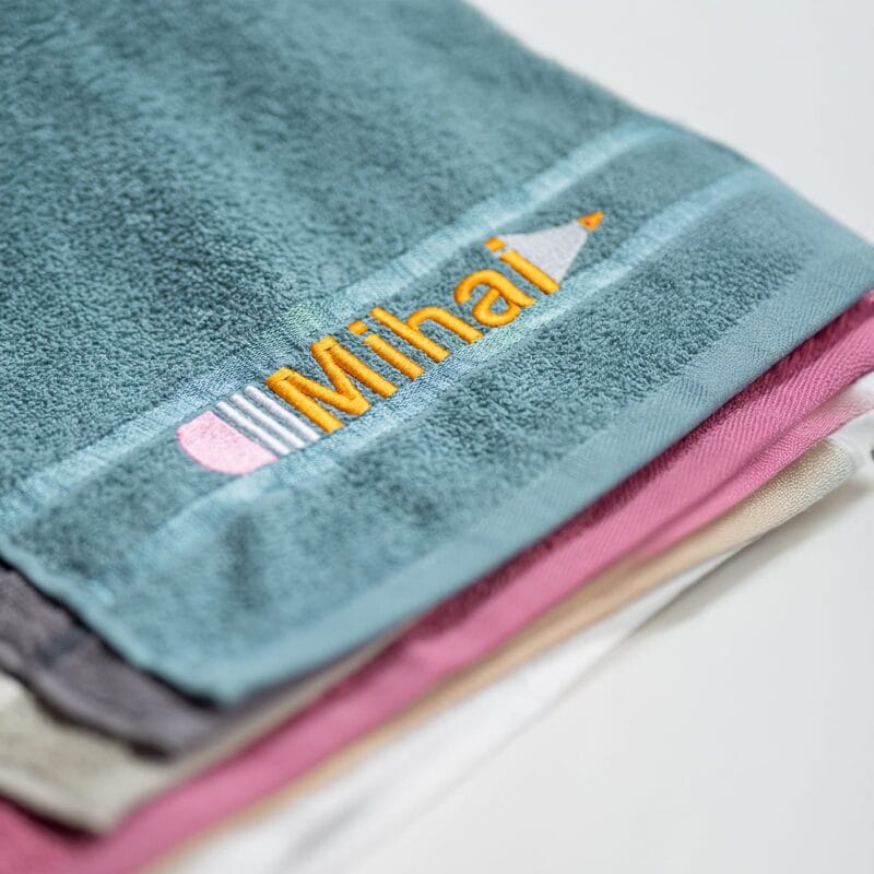 prosop personalizat cu nume în creion