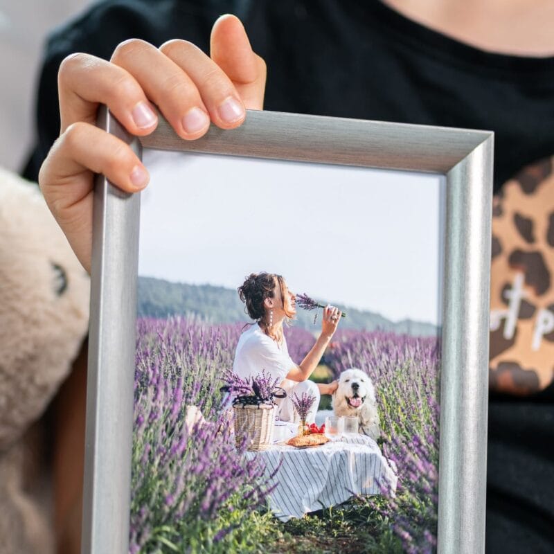 ramă foto argintie elegantă personalizată cu fotografia ta