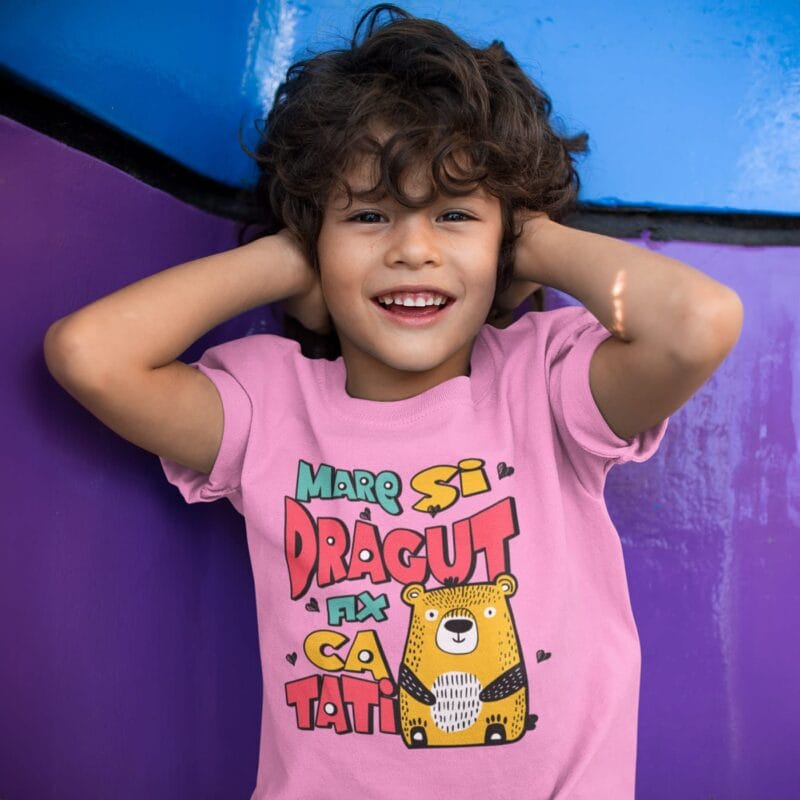 tricou personalizat pentru copil mare și drăguț