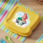 cutia cu comori a micii sirene – caserolă colorată personalizată cu ariel și nume