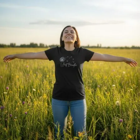 tricou brodat "just breathe" – cu design delicat de păpădie