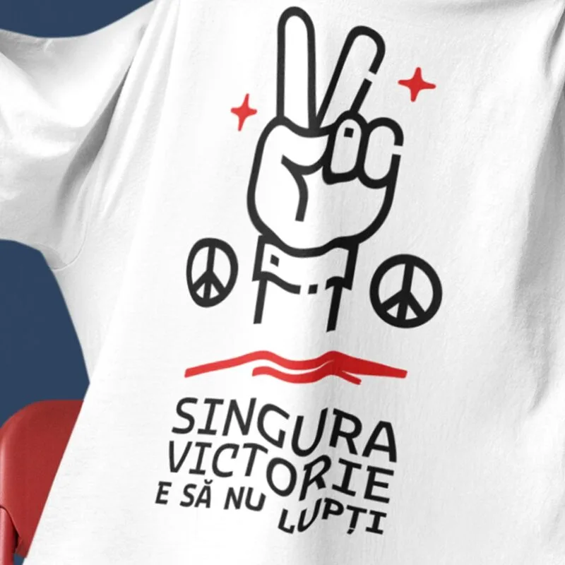 tricou cu mesaj "singura victorie" – design grafic de impact