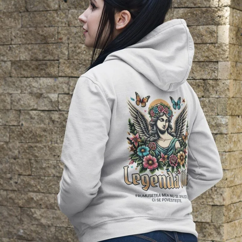 hanorac personalizat pentru femei "legenda vie" cu mesaj pe spate
