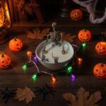 lumânare amuzantă "baia scheletului" parfumată cu aromă de biscuiți