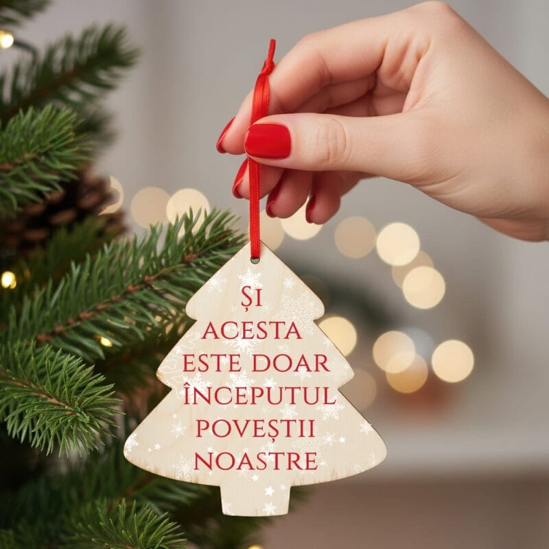 ornament de crăciun personalizat "povestea noastră" glob din lemn cu mesaj
