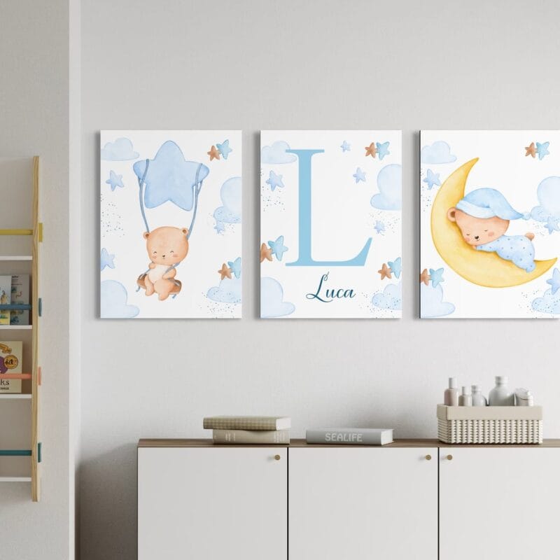 set 3 tablouri personalizate cu nume și monogramă – triptic acuarelă pentru camera copilului