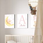 set 3 tablouri personalizate cu nume și monogramă – triptic acuarelă pentru camera copilului