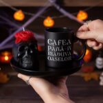 set cadou de halloween "măduva oaselor" cană termosensibilă și lumânare craniu