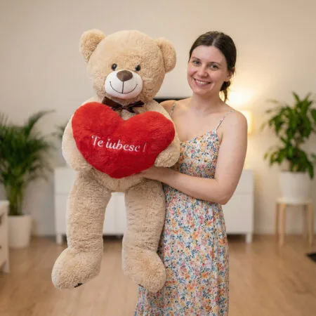 urs de pluș gigant (1 metru) "Îmbrățișare infinită" personalizat cu mesaj brodat pe inimă