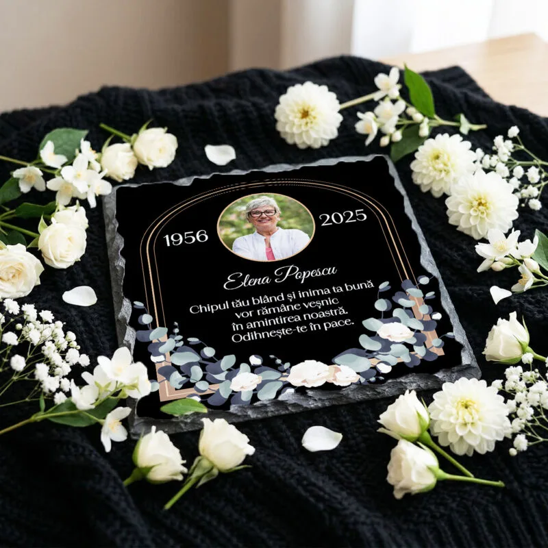 placă de ardezie personalizată in memoriam – omagiu floral