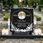placă de ardezie personalizată in memoriam – omagiu floral placă de ardezie personalizată in memoriam – omagiu floral